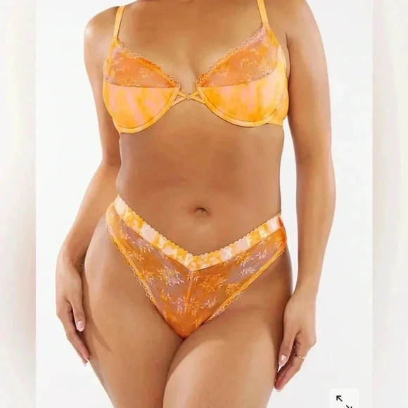 NEW Savage x Fenty Plunge Half Cup Lace Bra And Matching Panties Peach Orange - Picture 14 of 16